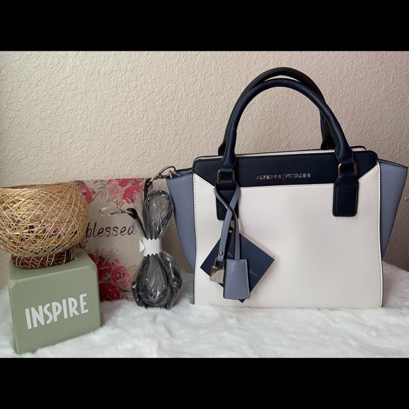 A Vittadini small satchel - Picture 1 of 11